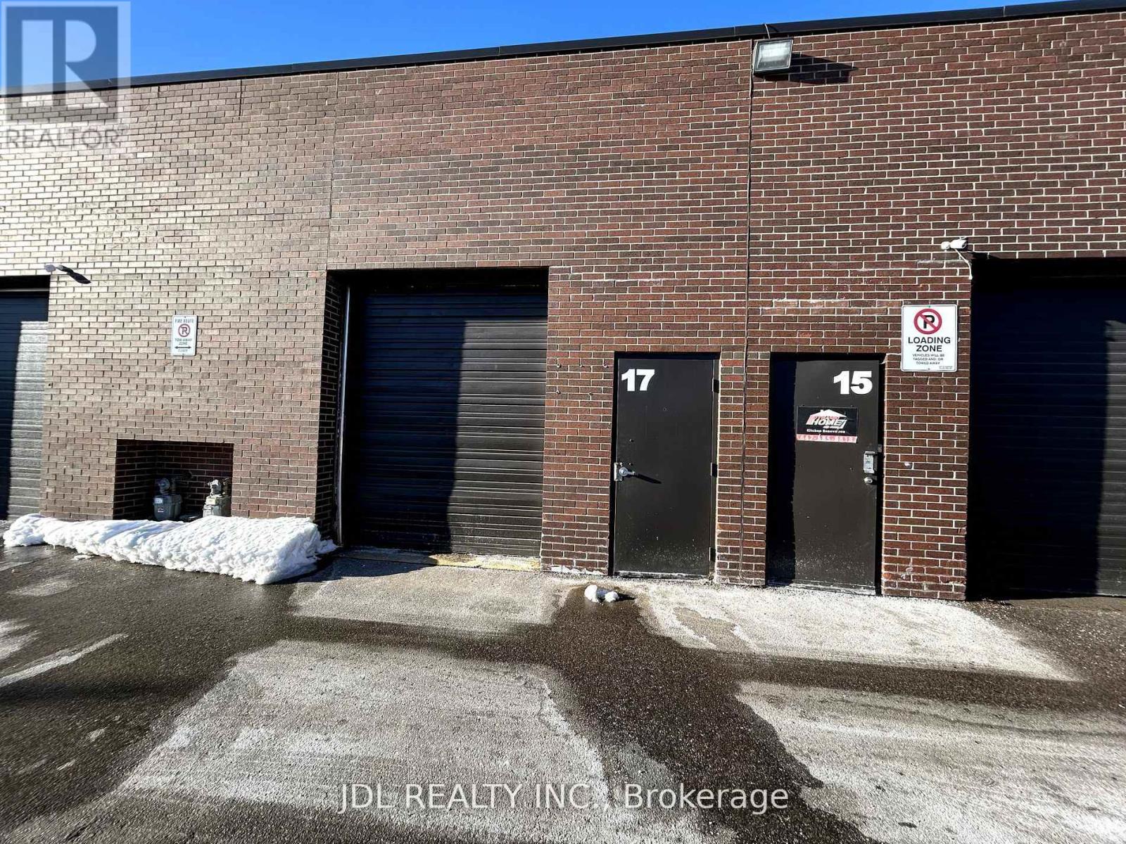Unit 1,3,5 & 17 - 7370 Woodbine Avenue Property Photo 17