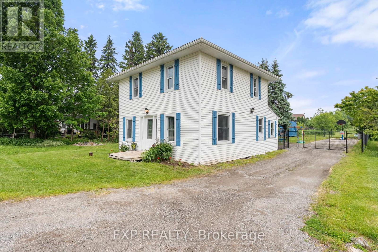 11027 Simcoe Street Property Photo 1