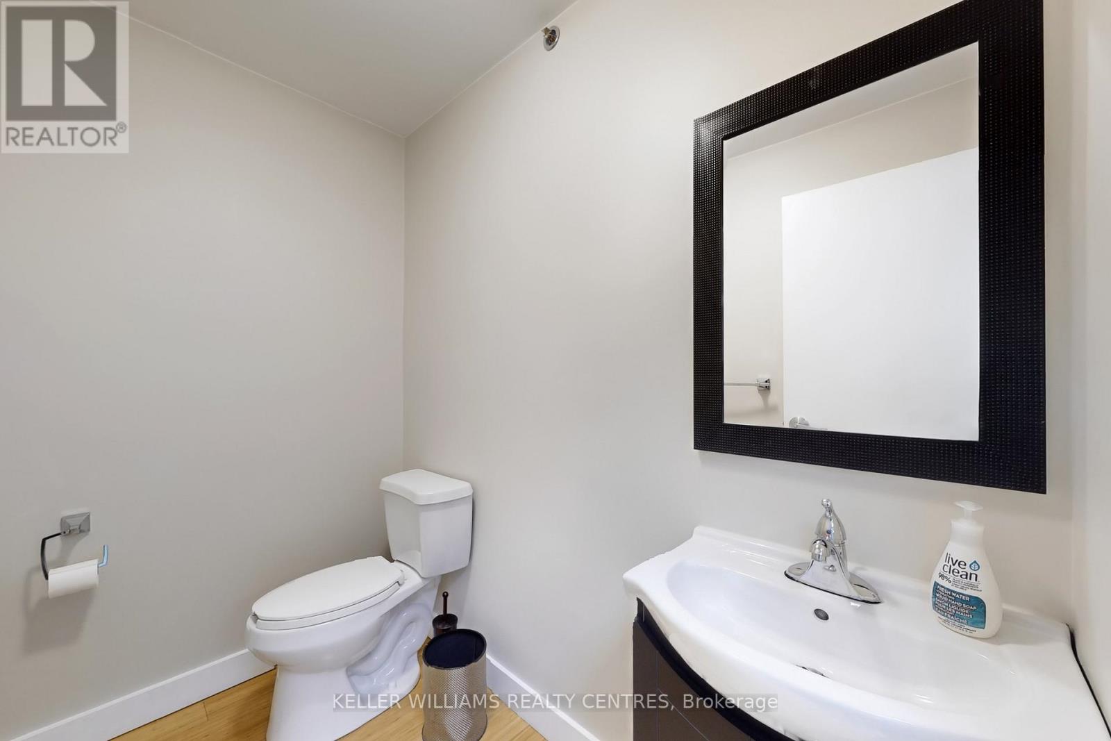 20 - 16945 Leslie Street Property Photo 41