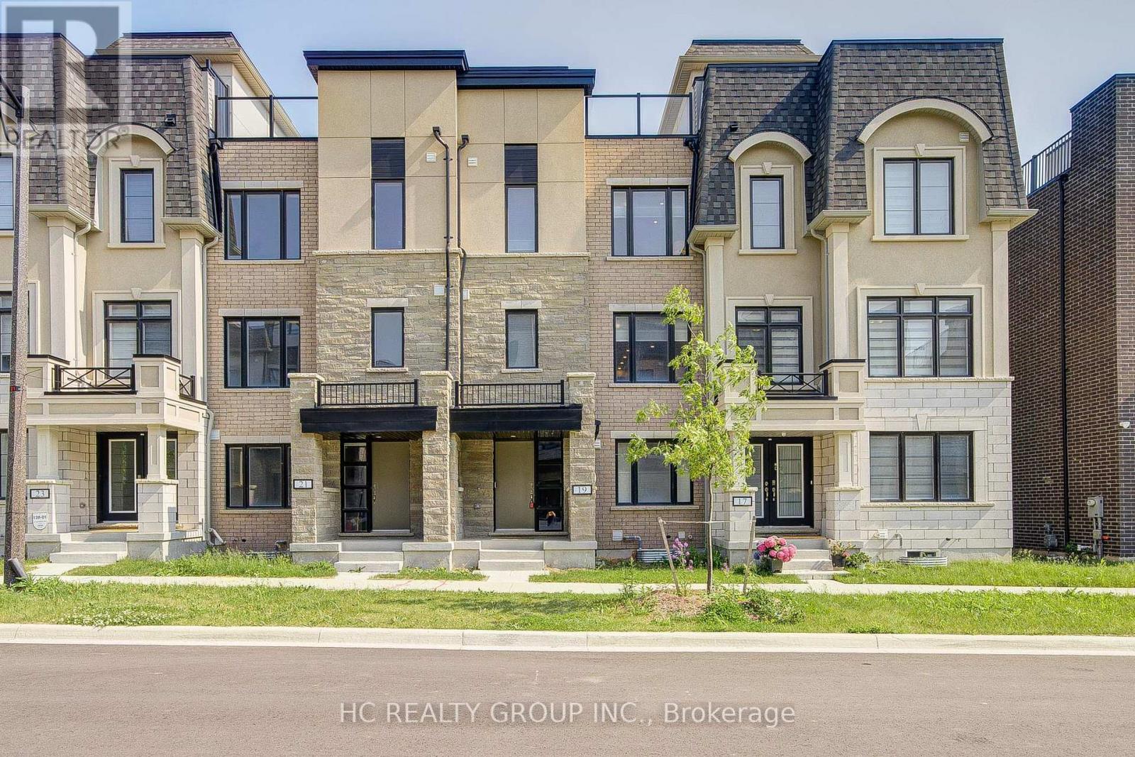 19 Guardhouse Crescent Property Photo 1