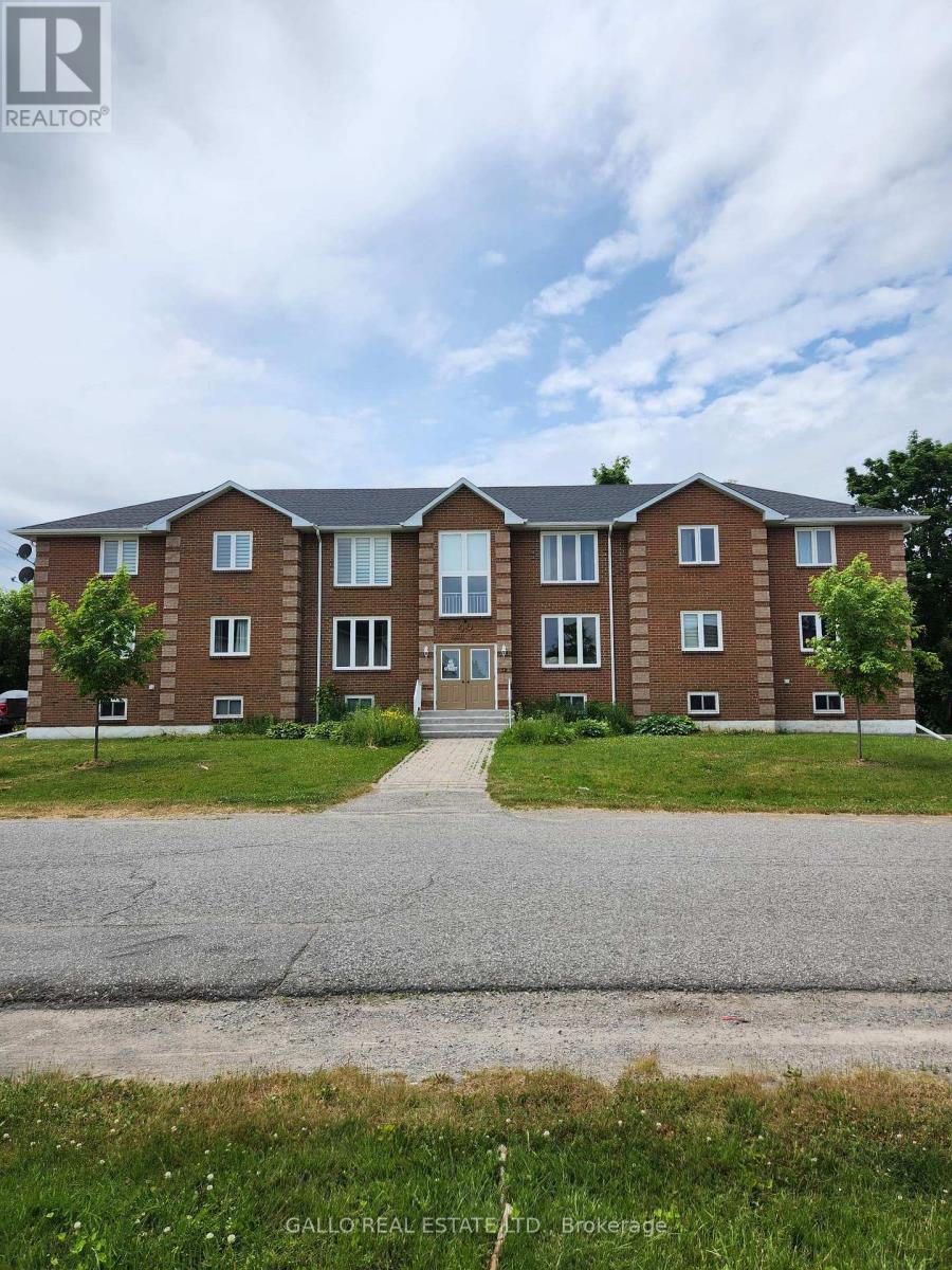 40 ASH STREET Property Photo 1
