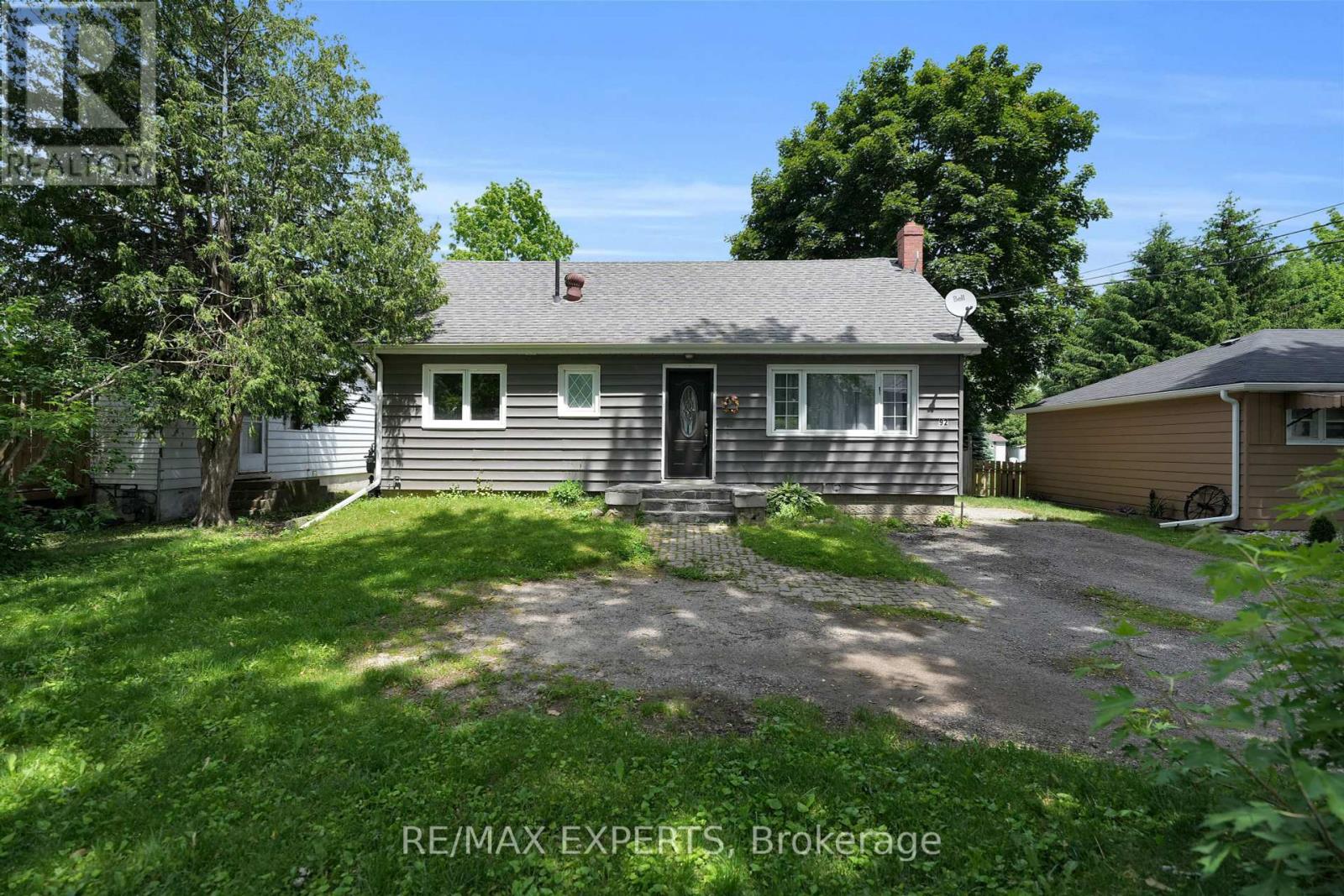 Main - 92 Tupper Street W Property Photo 1