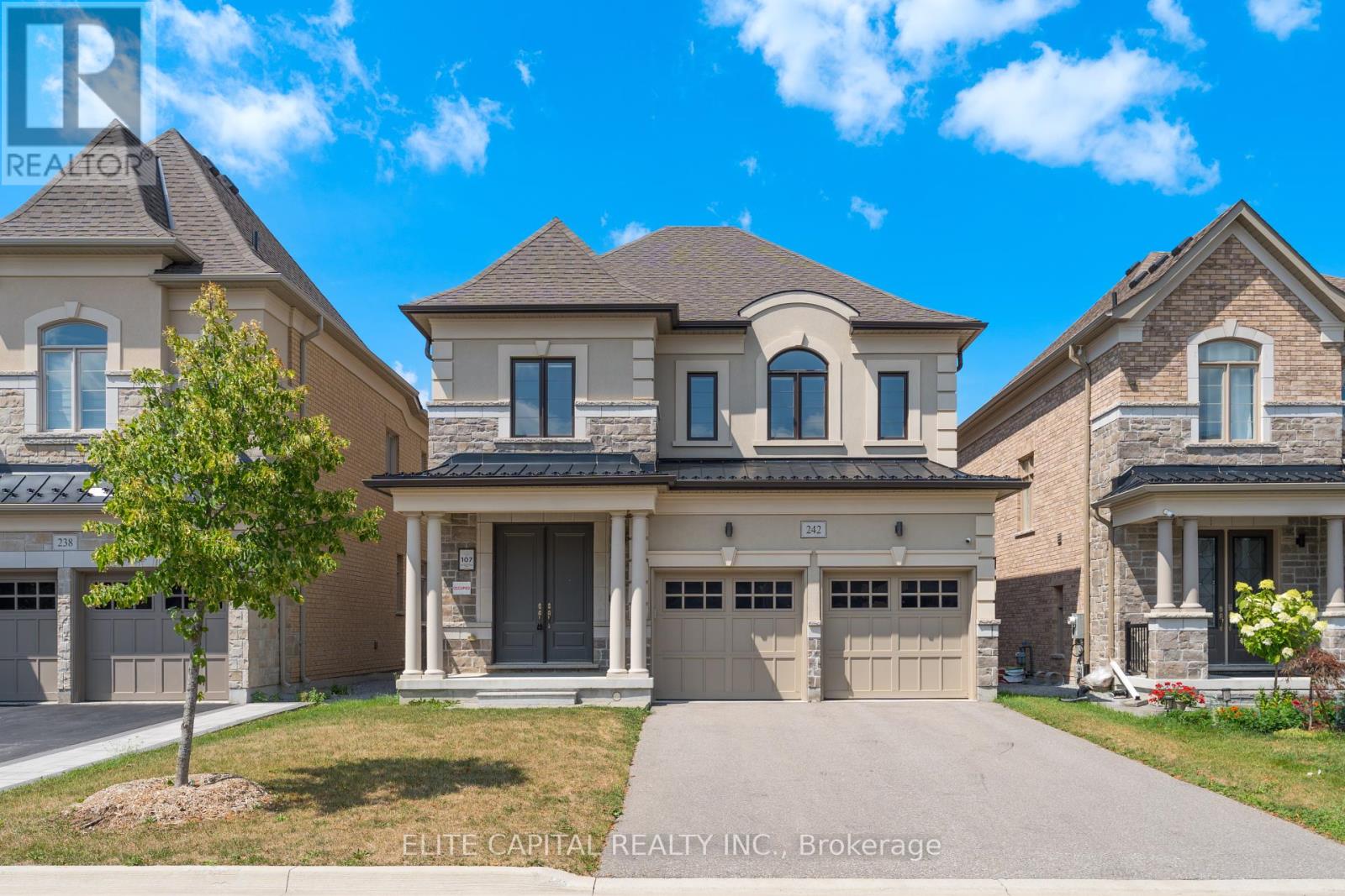 242 Touch Gold Crescent Property Photo 1