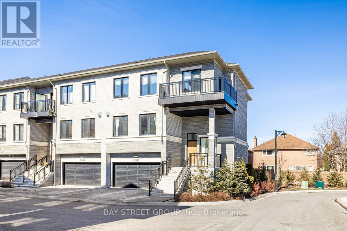 TH 8 - 386 HIGHWAY 7 E Property Photo 1