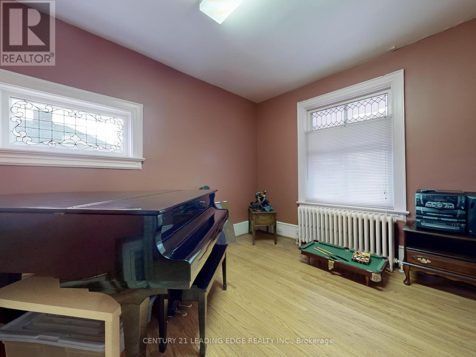 261 Main Street Property Photo 8