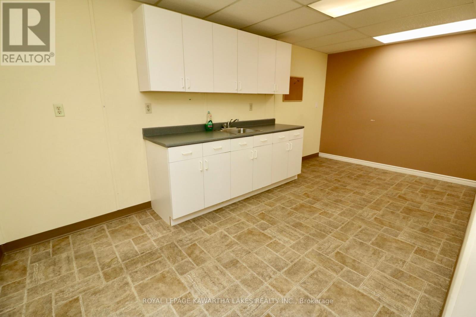 1740 Sqft - 328 Mill Street Property Photo 5