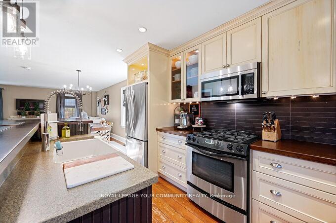 15120 Yonge Street Property Photo 15
