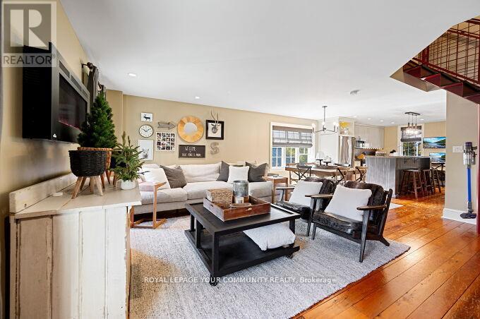 15120 Yonge Street Property Photo 23