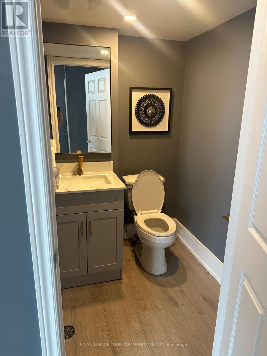 8 - 11860 Yonge Street Property Photo 15