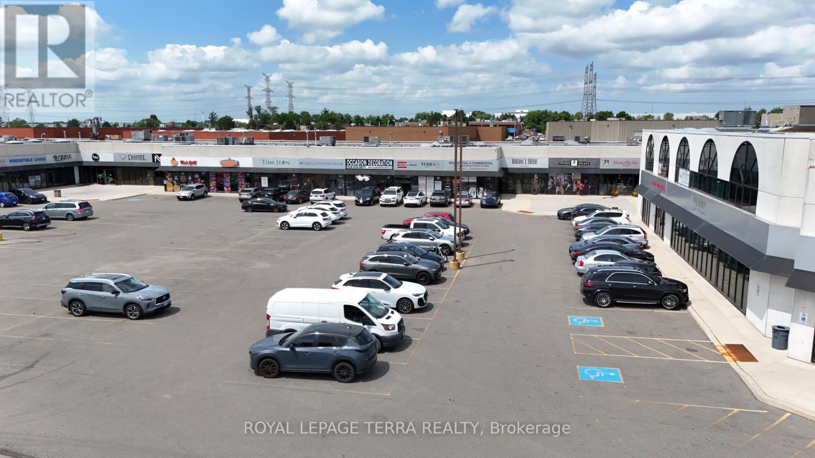 11 & 12 - 4040 Steeles Avenue W Property Photo 19