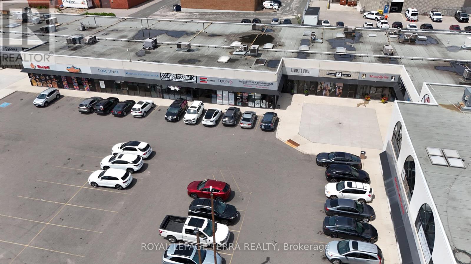 11 & 12 - 4040 Steeles Avenue W Property Photo 21