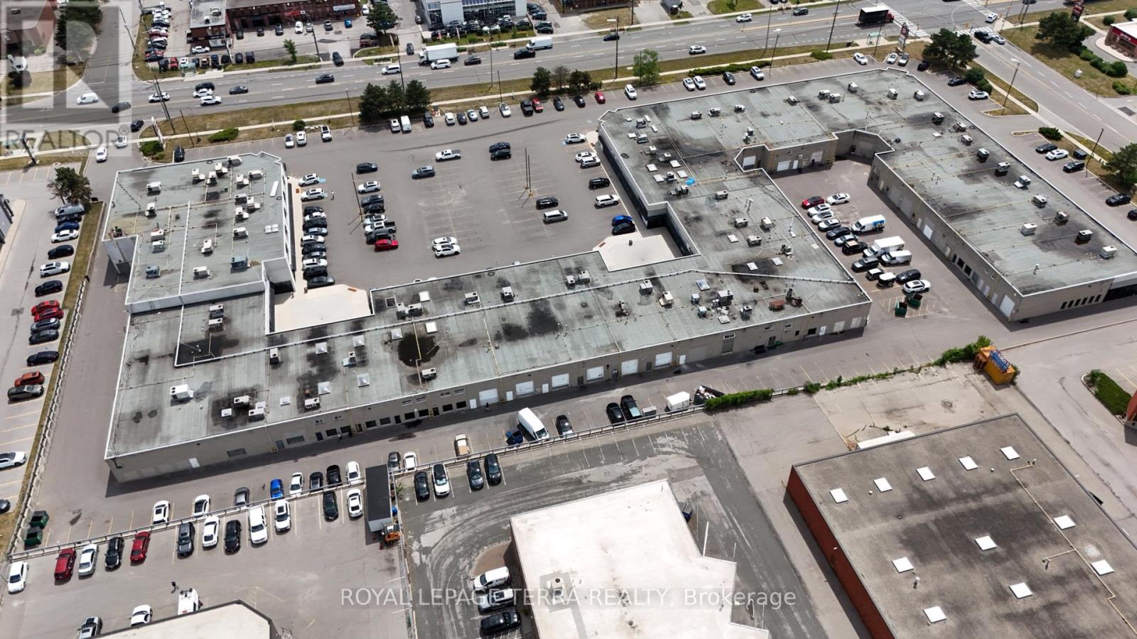 11 & 12 - 4040 Steeles Avenue W Property Photo 31