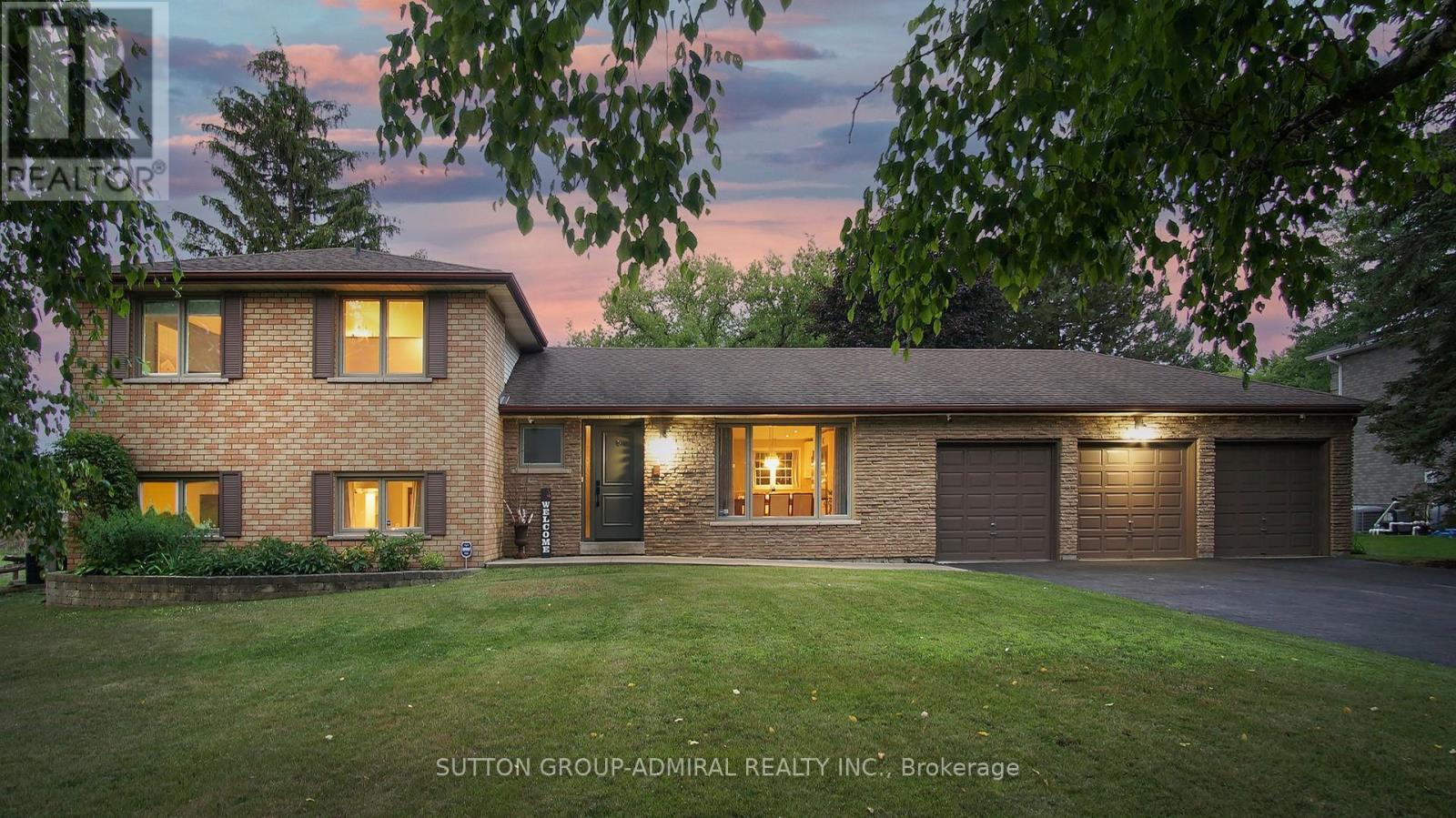 8 Balmoral Heights Property Photo 1