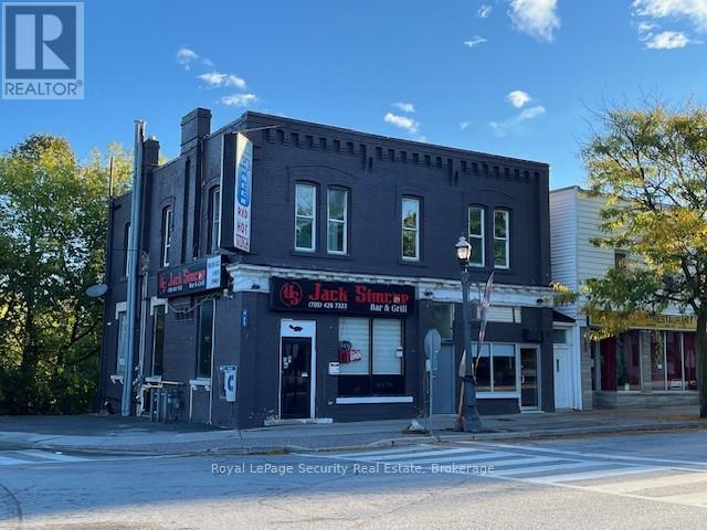 298 Simcoe Street Property Photo 1