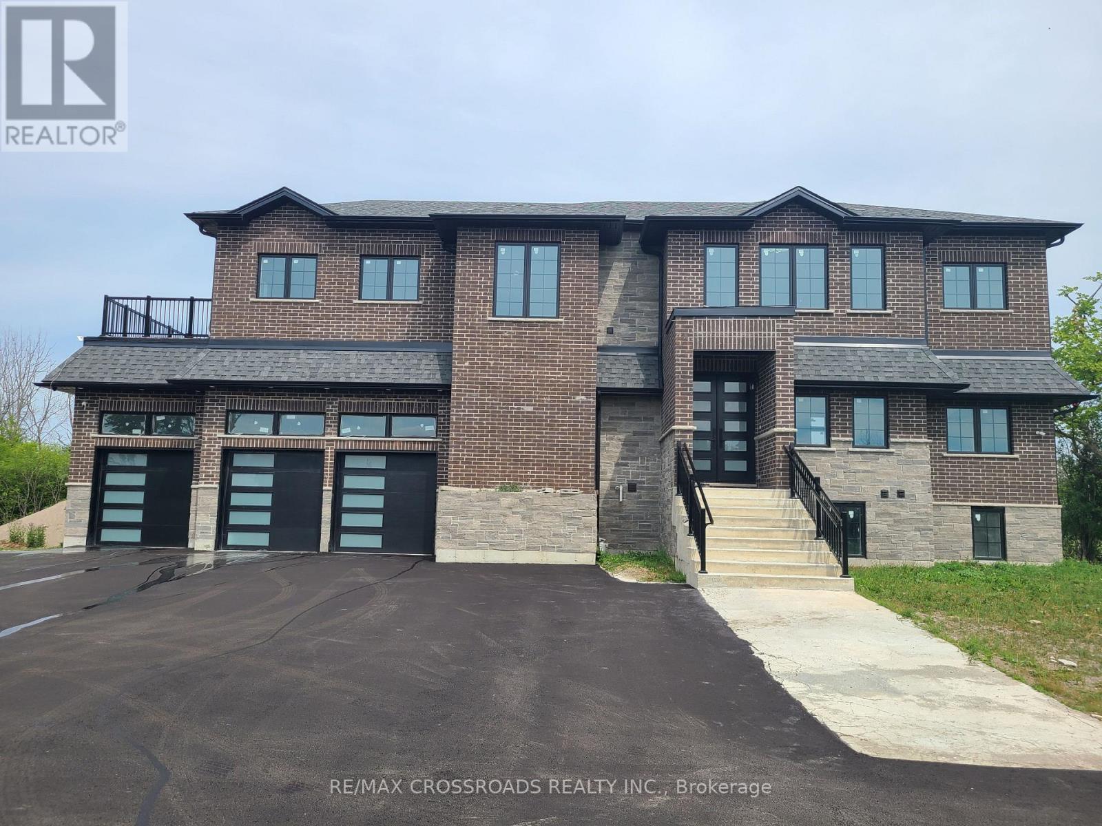 B25512 DURHAM REGIONAL RD23 ROAD Property Photo 1