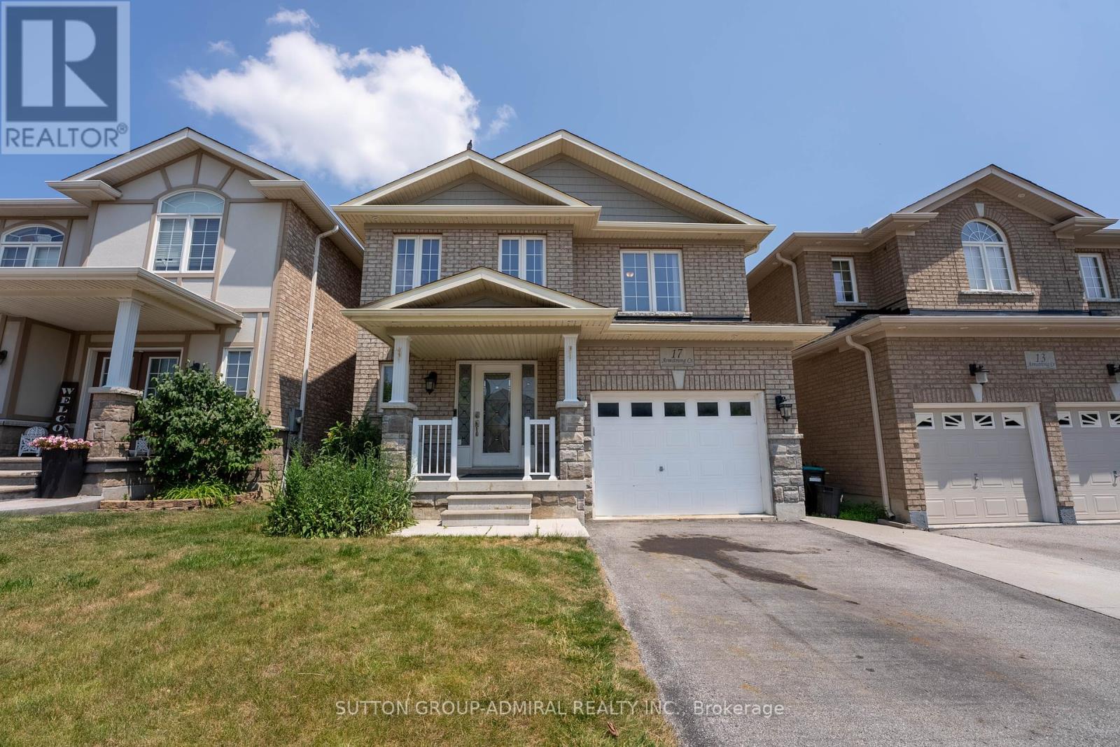 17 Armstrong Crescent Property Photo 1
