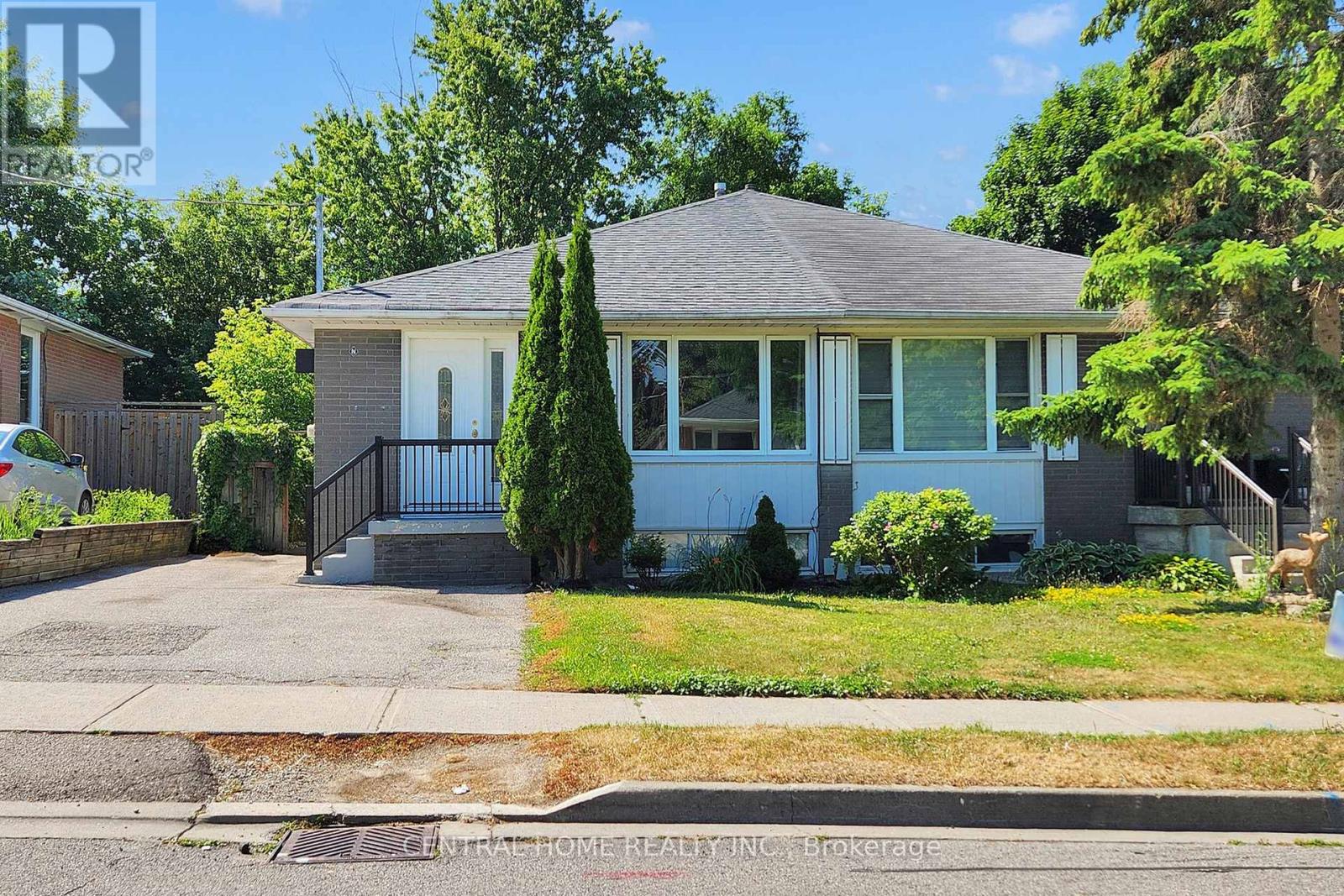 132 Septonne Avenue N Property Photo 1