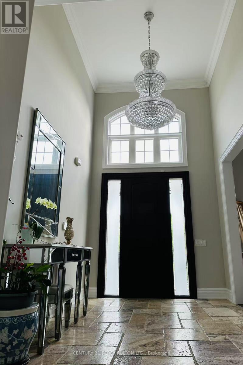 19 Sir Giancarlo Court Property Photo 20