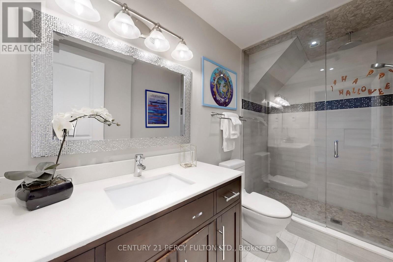 19 Sir Giancarlo Court Property Photo 35