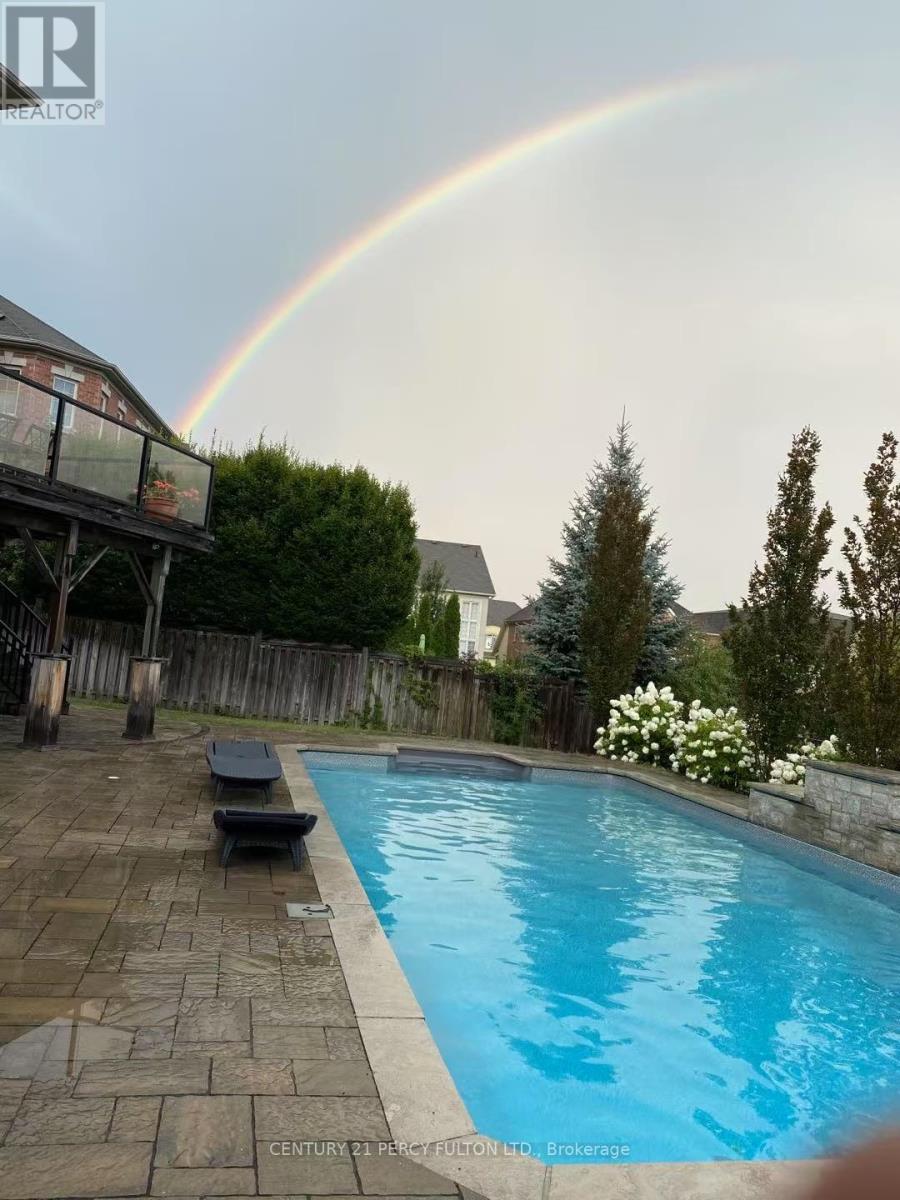 19 Sir Giancarlo Court Property Photo 45