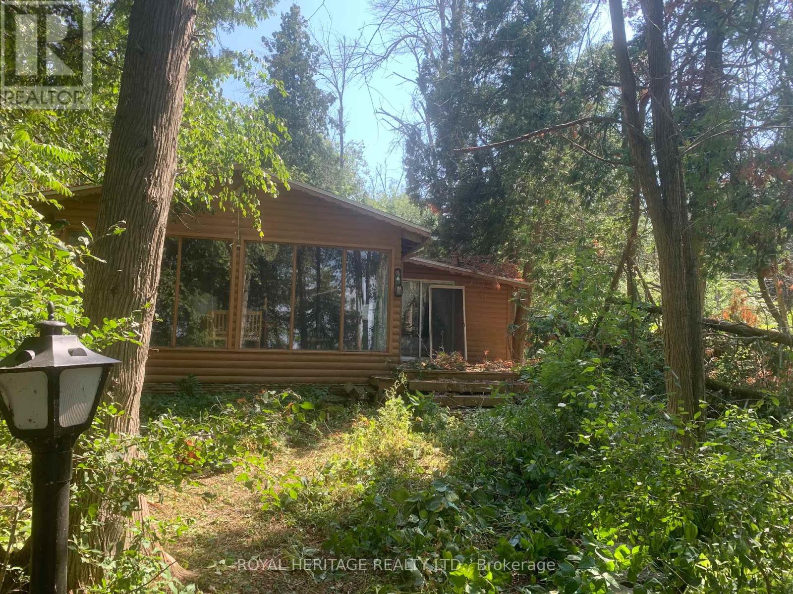 B40426 SHORE ROAD Property Photo 1