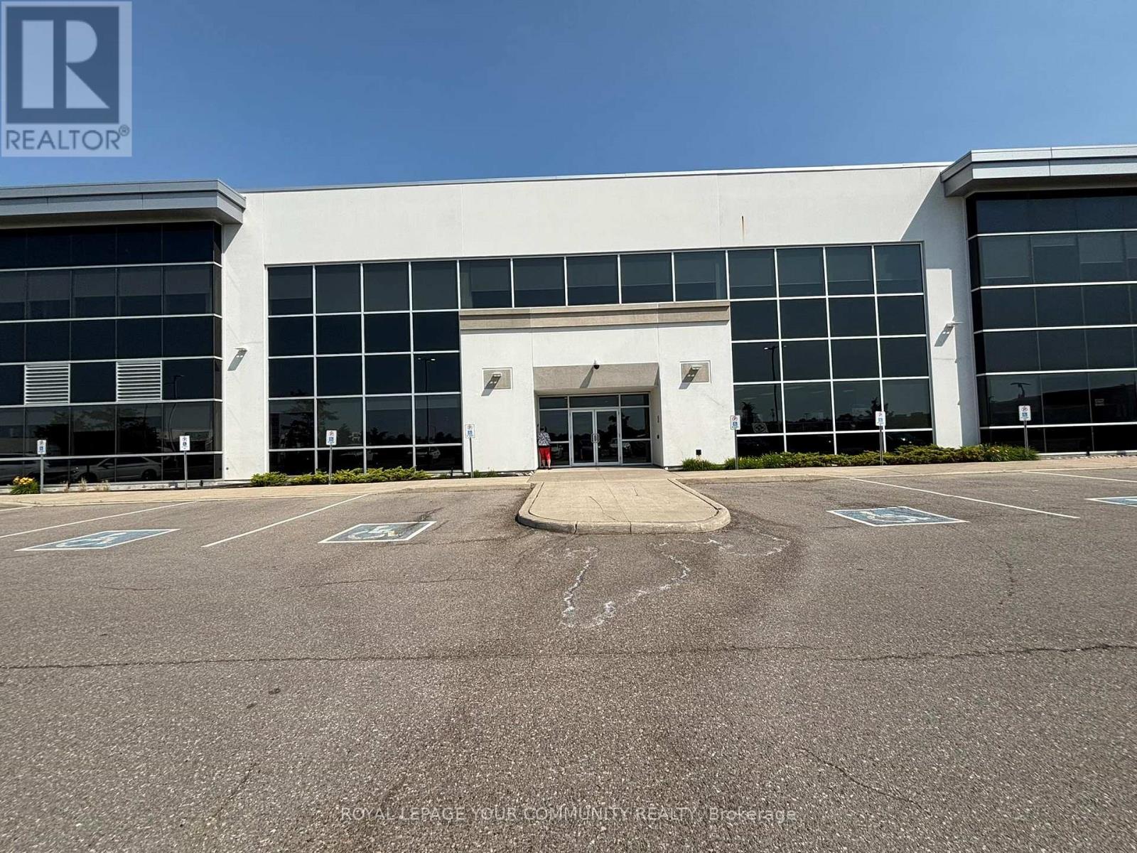 200 C - 175 Mostar Street Property Photo 2