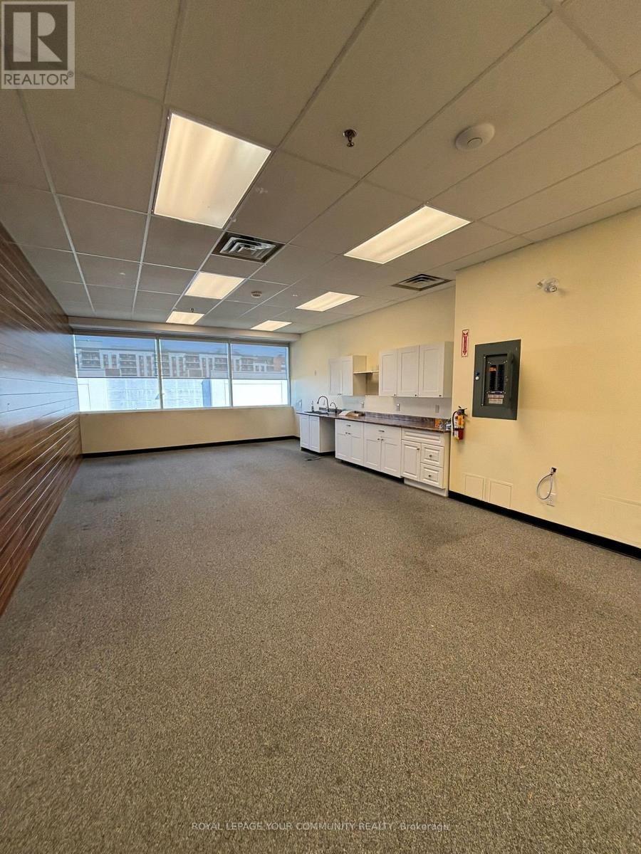 200 C - 175 Mostar Street Property Photo 6