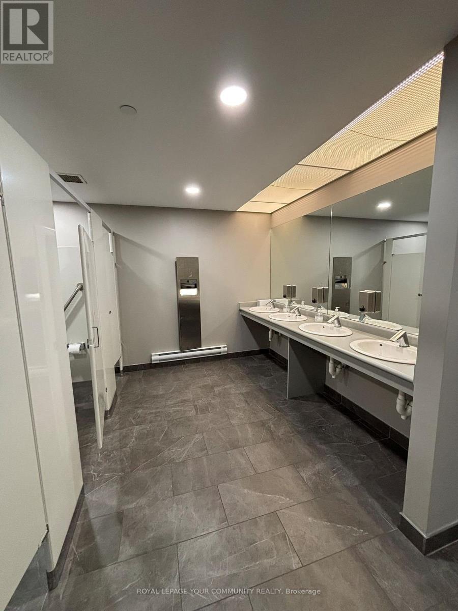 200 C - 175 Mostar Street Property Photo 17