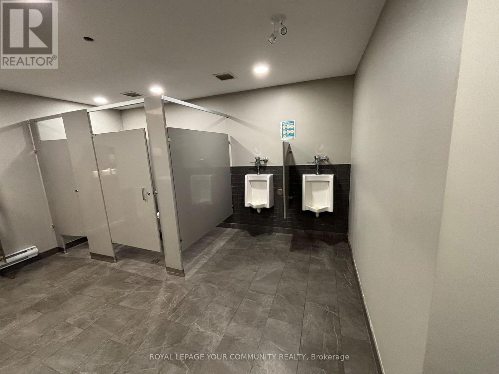 200 C - 175 Mostar Street Property Photo 19