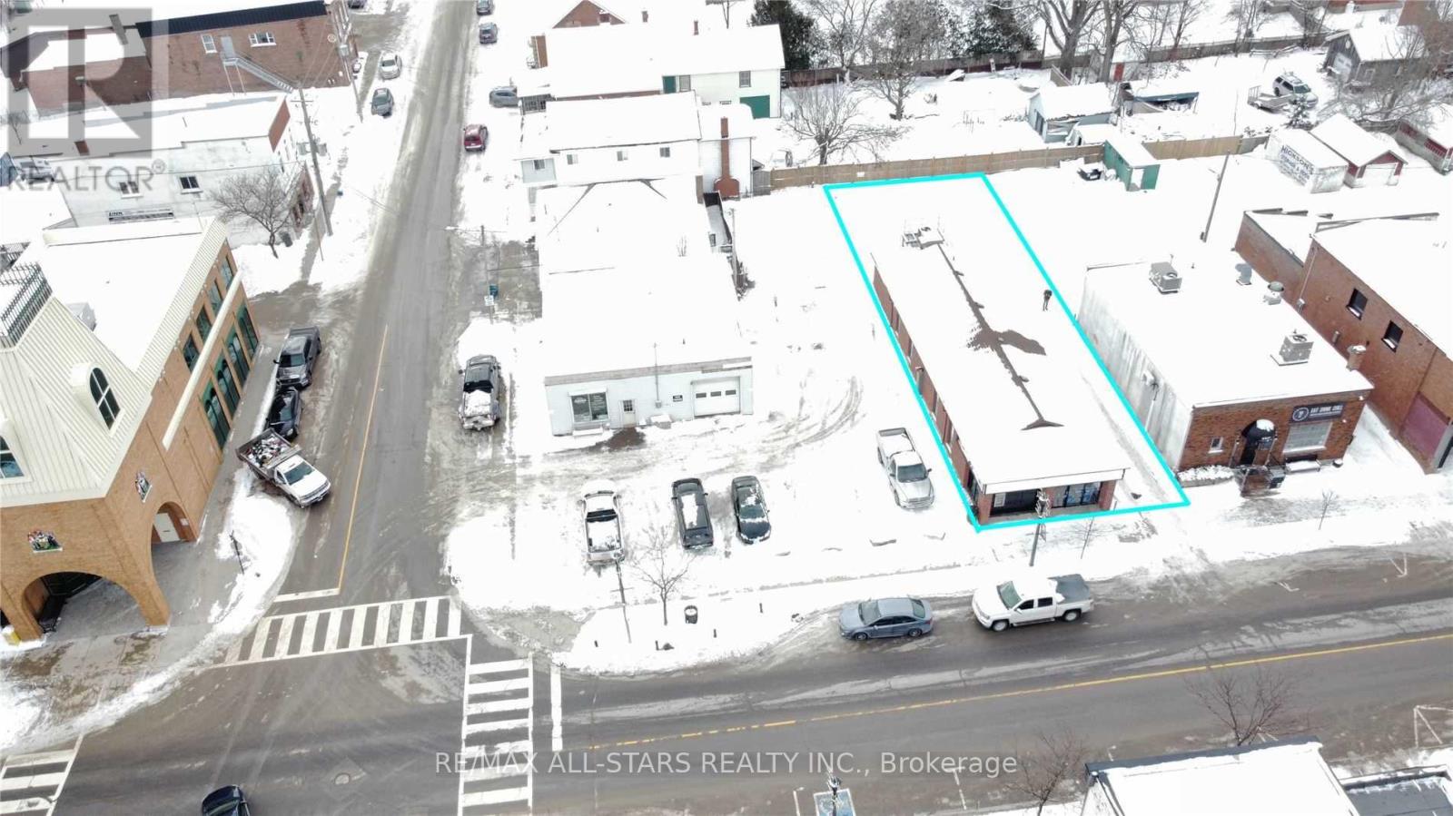 10 Cameron Street W Property Photo 2