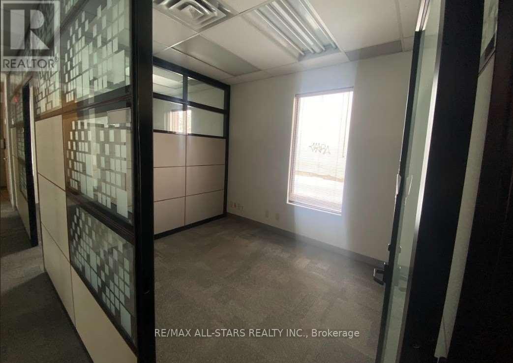 10 Cameron Street W Property Photo 9