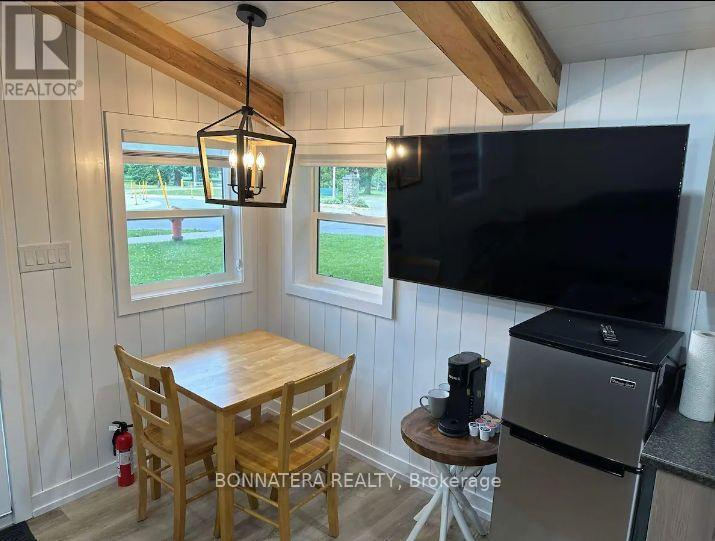 687 Innisfil Beach Road Property Photo 18