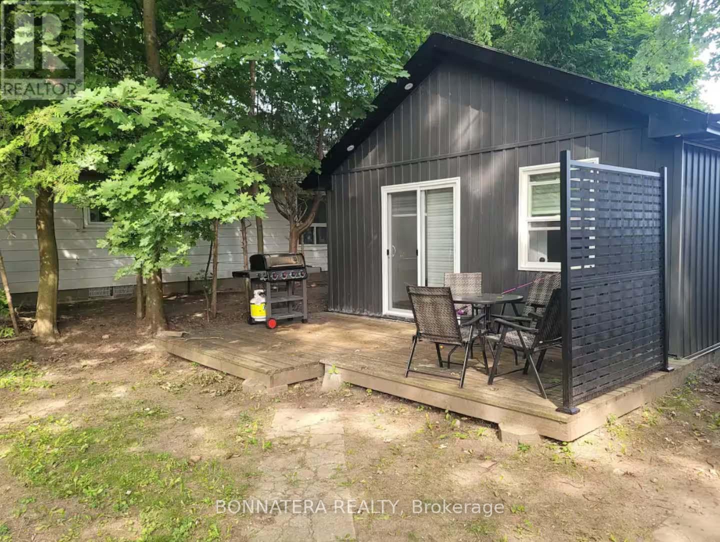 687 Innisfil Beach Road Property Photo 41
