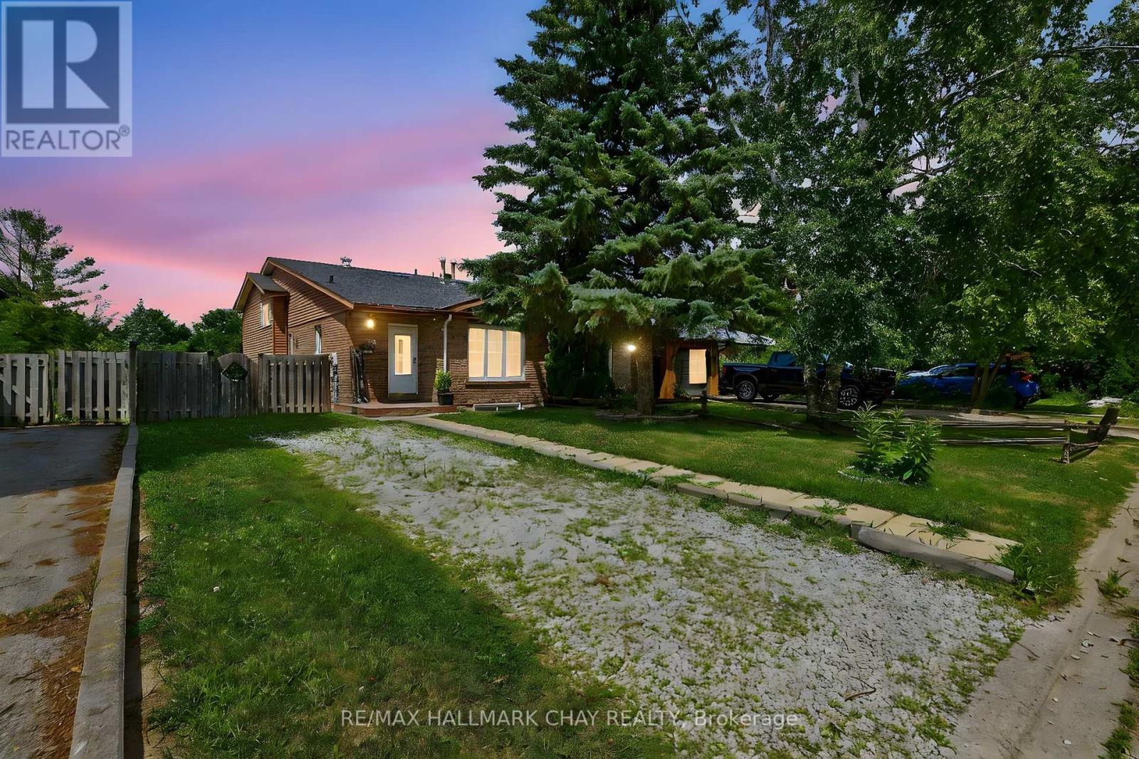 30 Smyth Crescent Property Photo 1