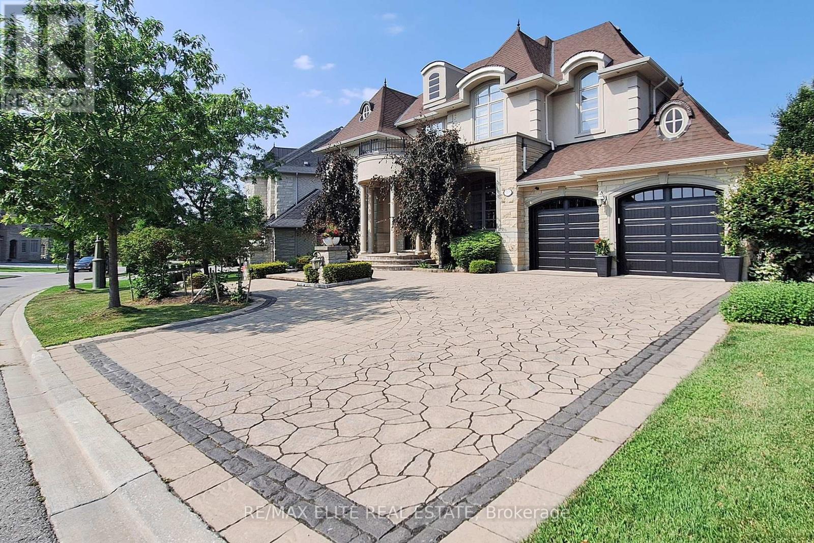 59 Carisbrooke Circle Property Photo 1