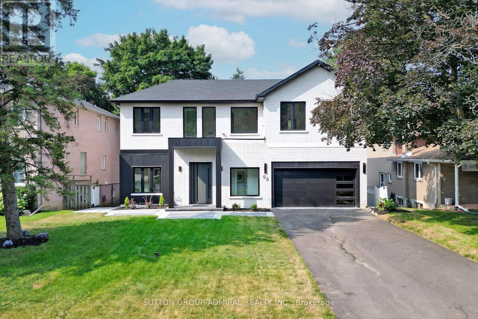 98 Babcombe Drive Property Photo 1
