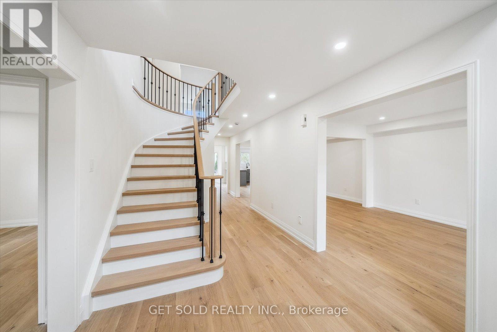 27 Edenbridge Drive Property Photo 3