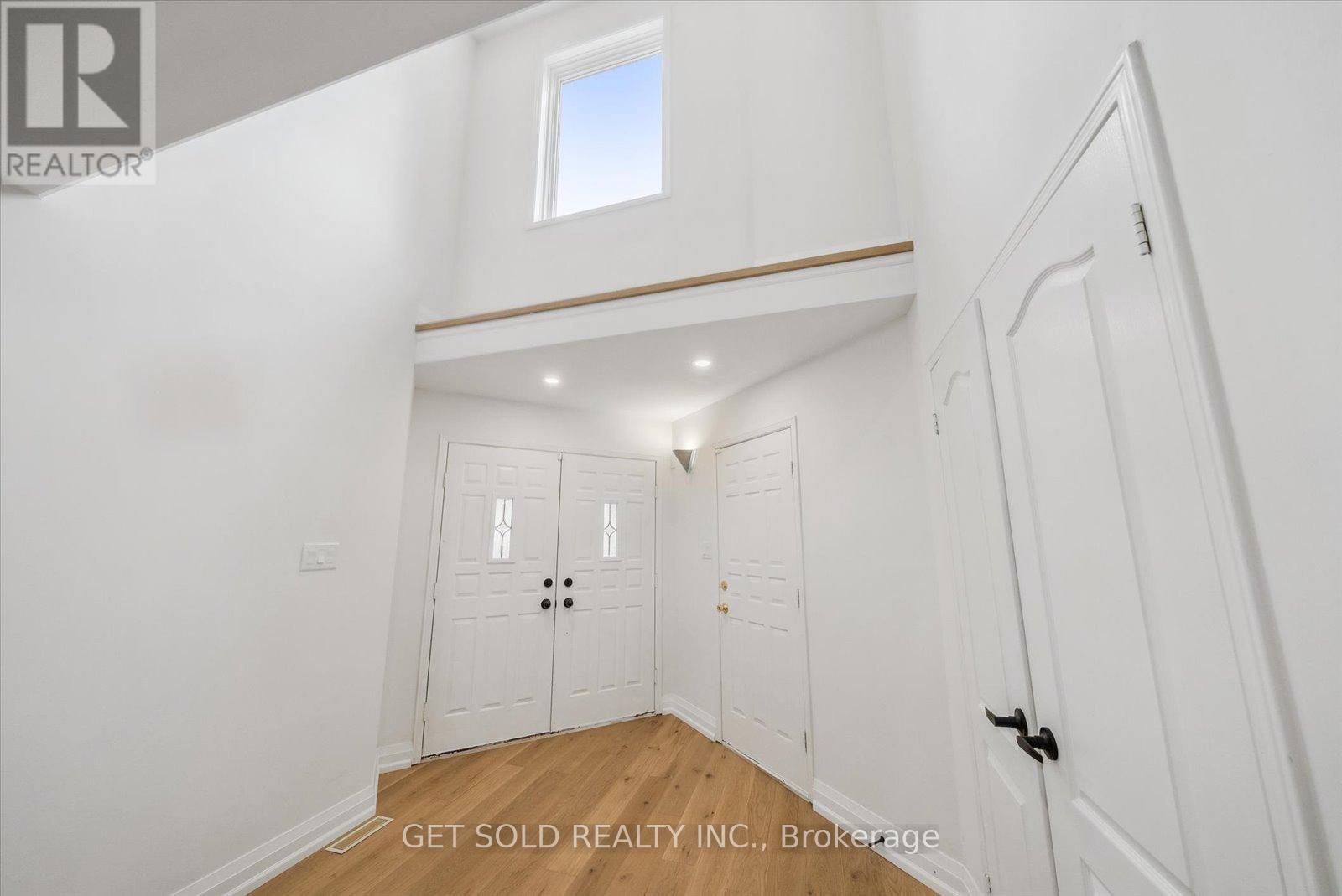 27 Edenbridge Drive Property Photo 4