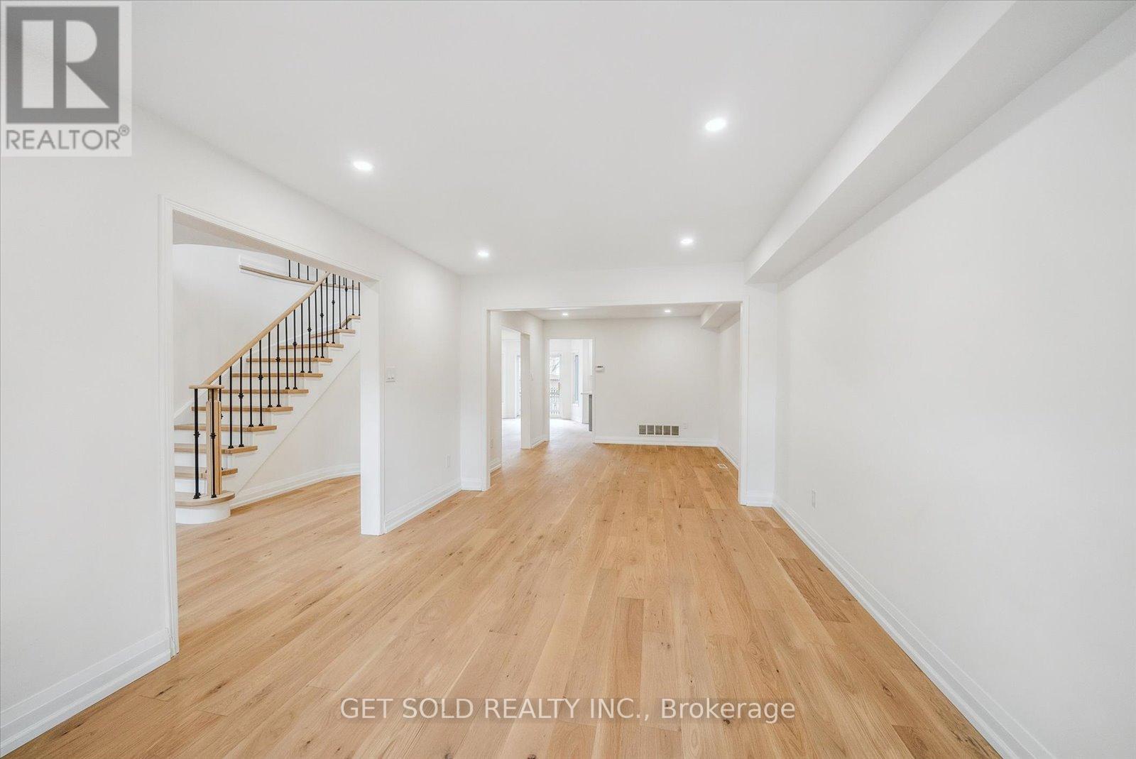 27 Edenbridge Drive Property Photo 6