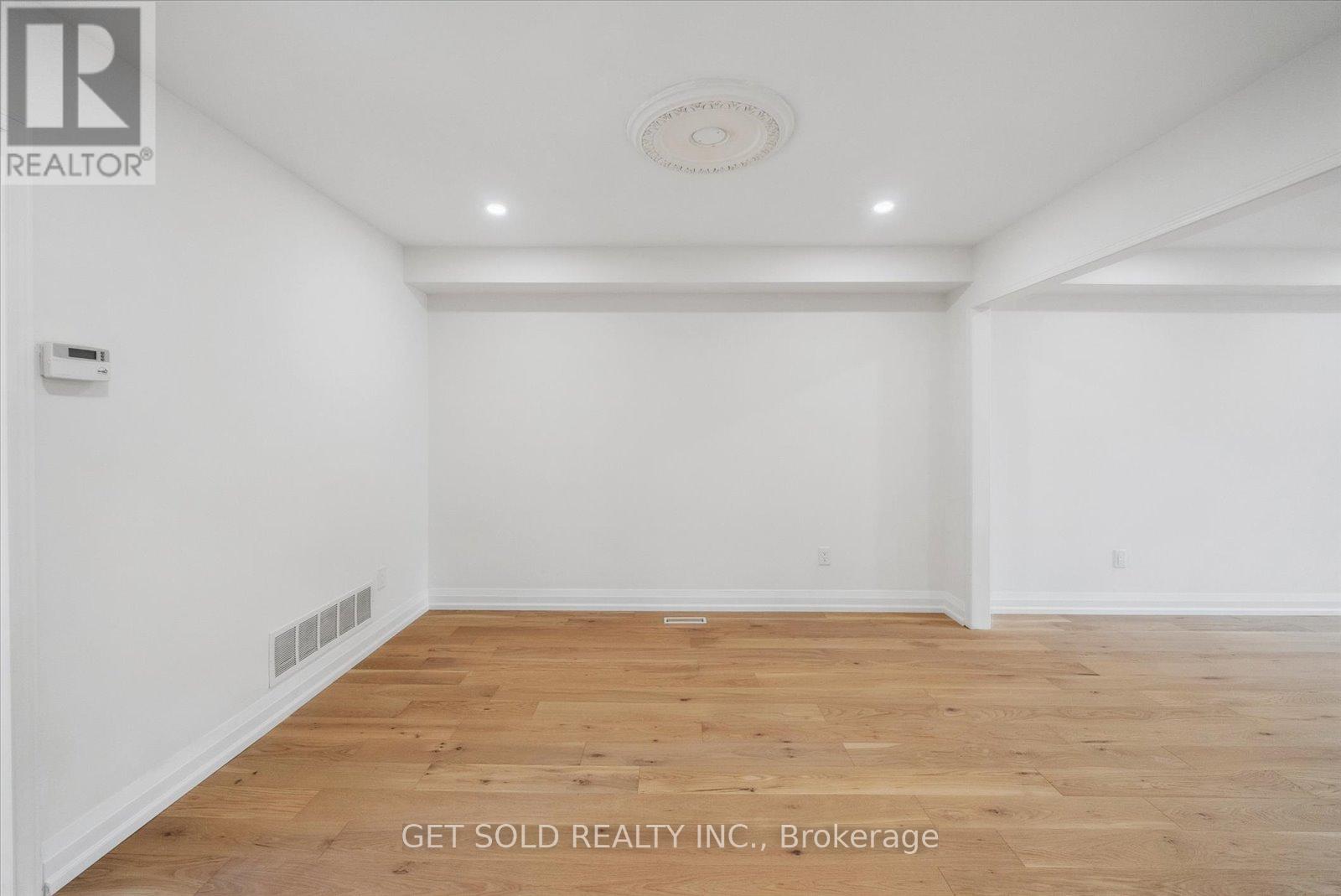 27 Edenbridge Drive Property Photo 9