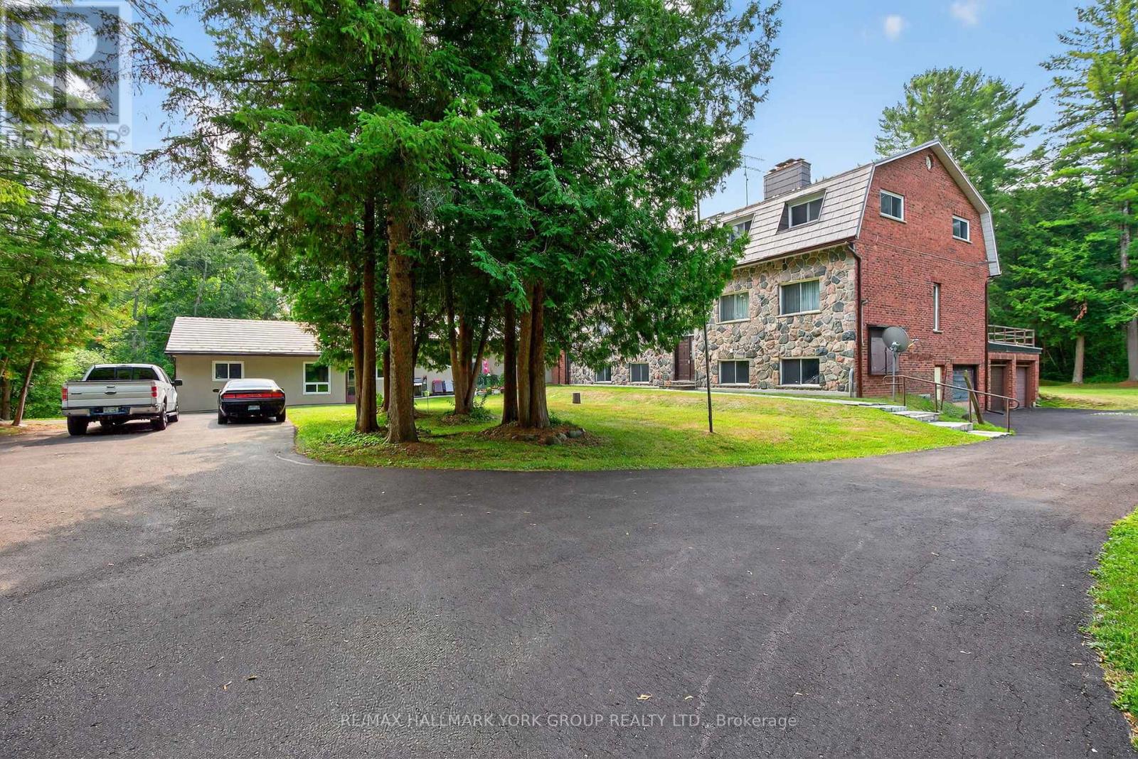 245 Davis Drive Property Photo 2
