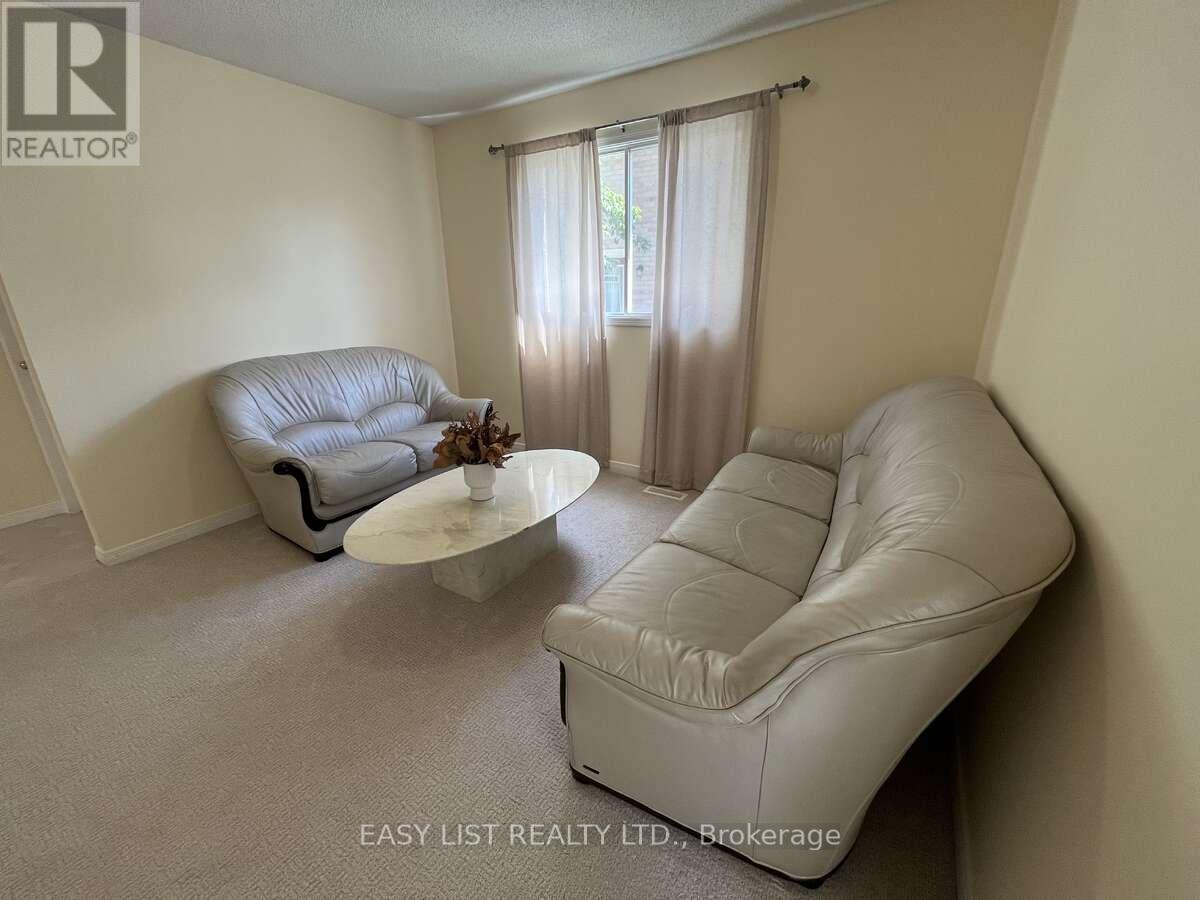 102 Burwell Crescent Property Photo 12