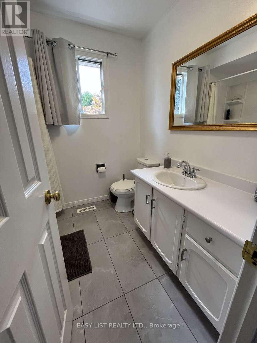 102 Burwell Crescent Property Photo 18