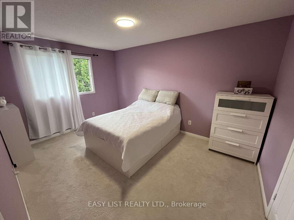102 Burwell Crescent Property Photo 22