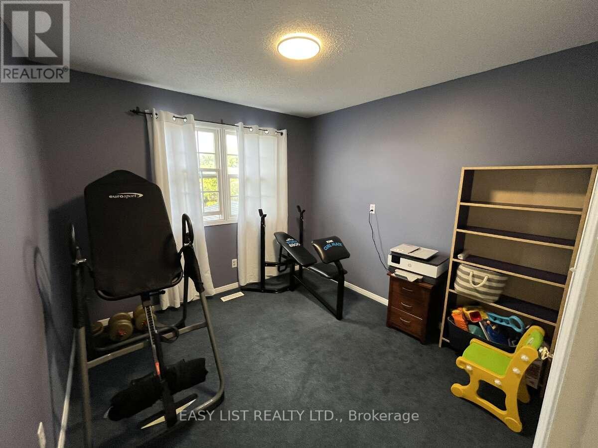102 Burwell Crescent Property Photo 24