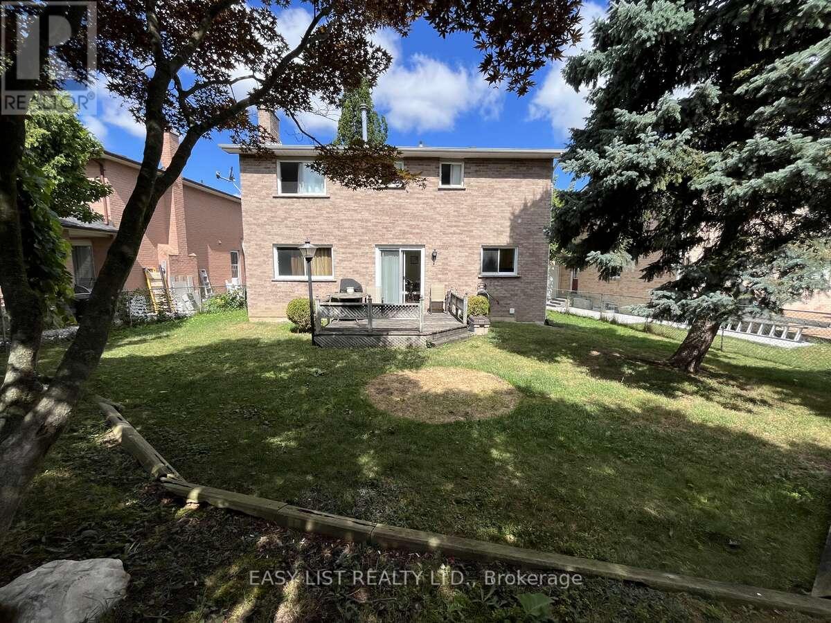 102 Burwell Crescent Property Photo 29