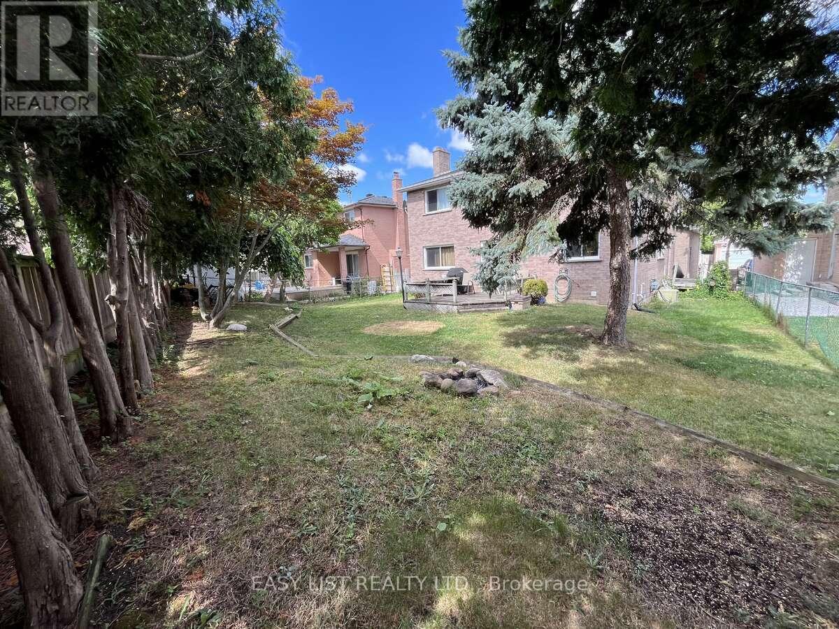102 Burwell Crescent Property Photo 30