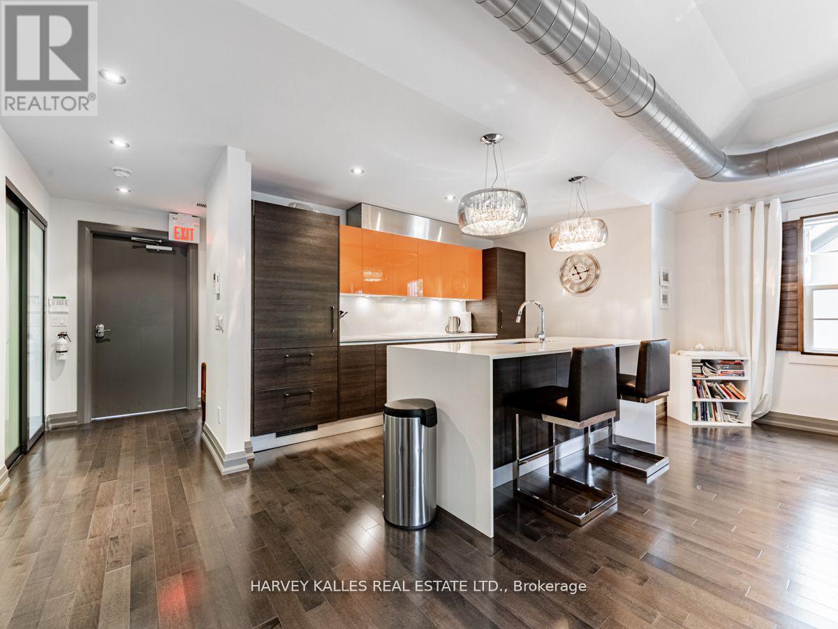 80 Centre Street Property Photo 10