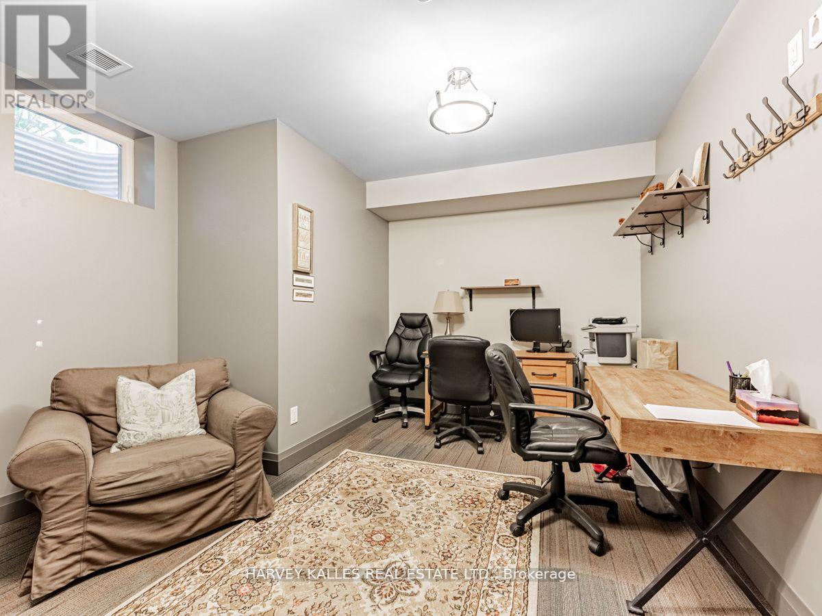 80 Centre Street Property Photo 34