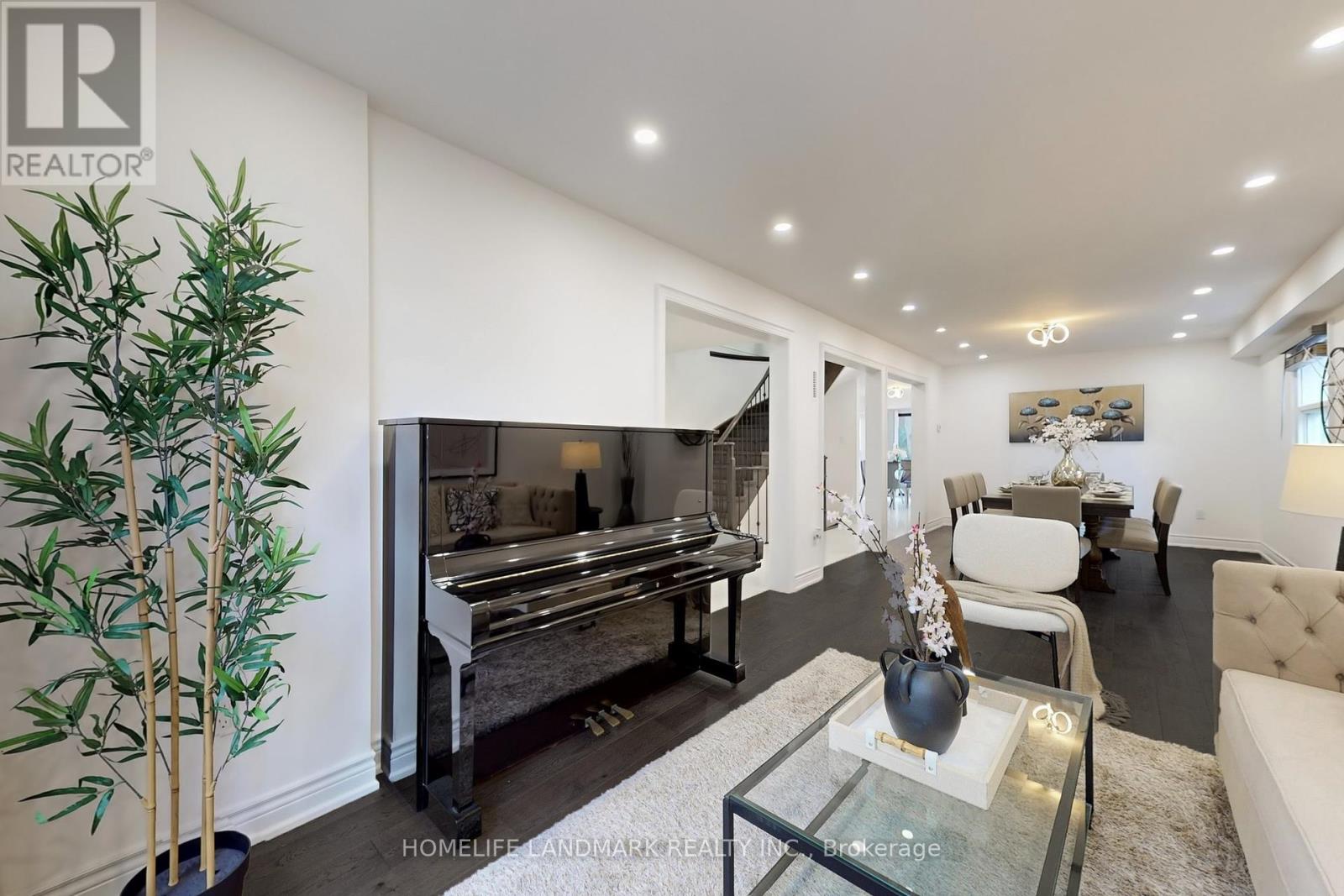 65 Rosemount Avenue Property Photo 6